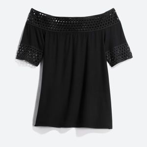TRULY POPPY
Tate Cold Shoulder Ruffle Top